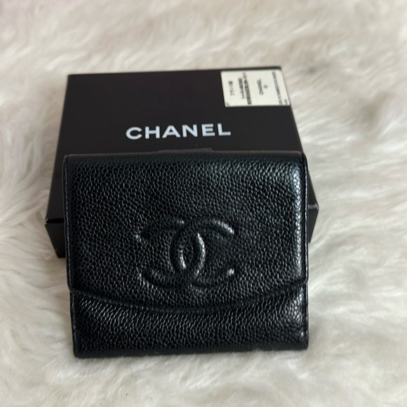 💯Authentic Chanel Caviar Short Wallet🍀 - Picture 3 of 16